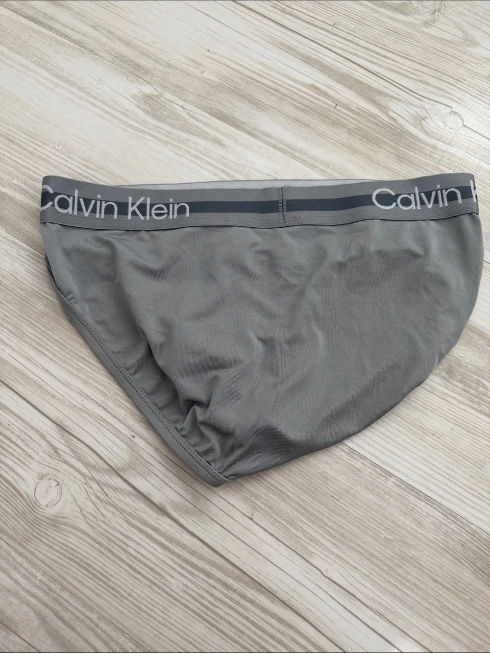 Calvin Klein Men's Briefs in Gray with Logo Waistband
